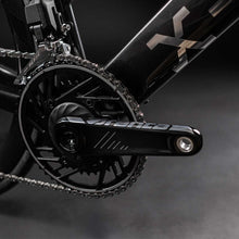 AD8 105 Di2 Sunspot Red/Black