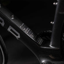 AD8 105 Di2 Sunspot Red/Black